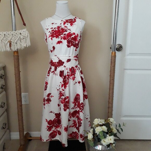 RED AND WHITE FLORAL DRESS / SIZE 6 / MARCA MODA INTERNATIONAL - Picture 1 of 9